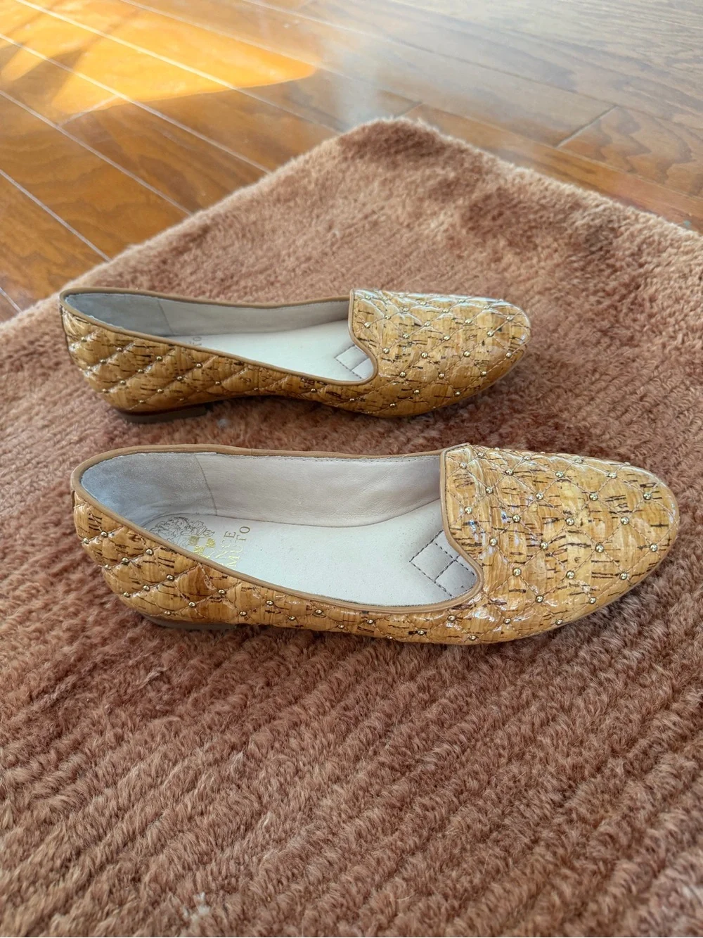 Vince Camuto 